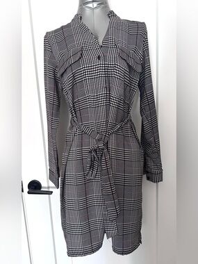 2 for $20 Dex Black and White Plaid Long Sleeve Shirt Dress with Tie Belt